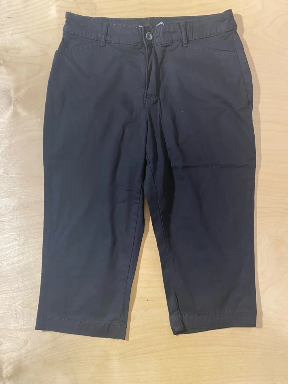 St. John's Bay Black Stretch Chino Capris 12 (RB)